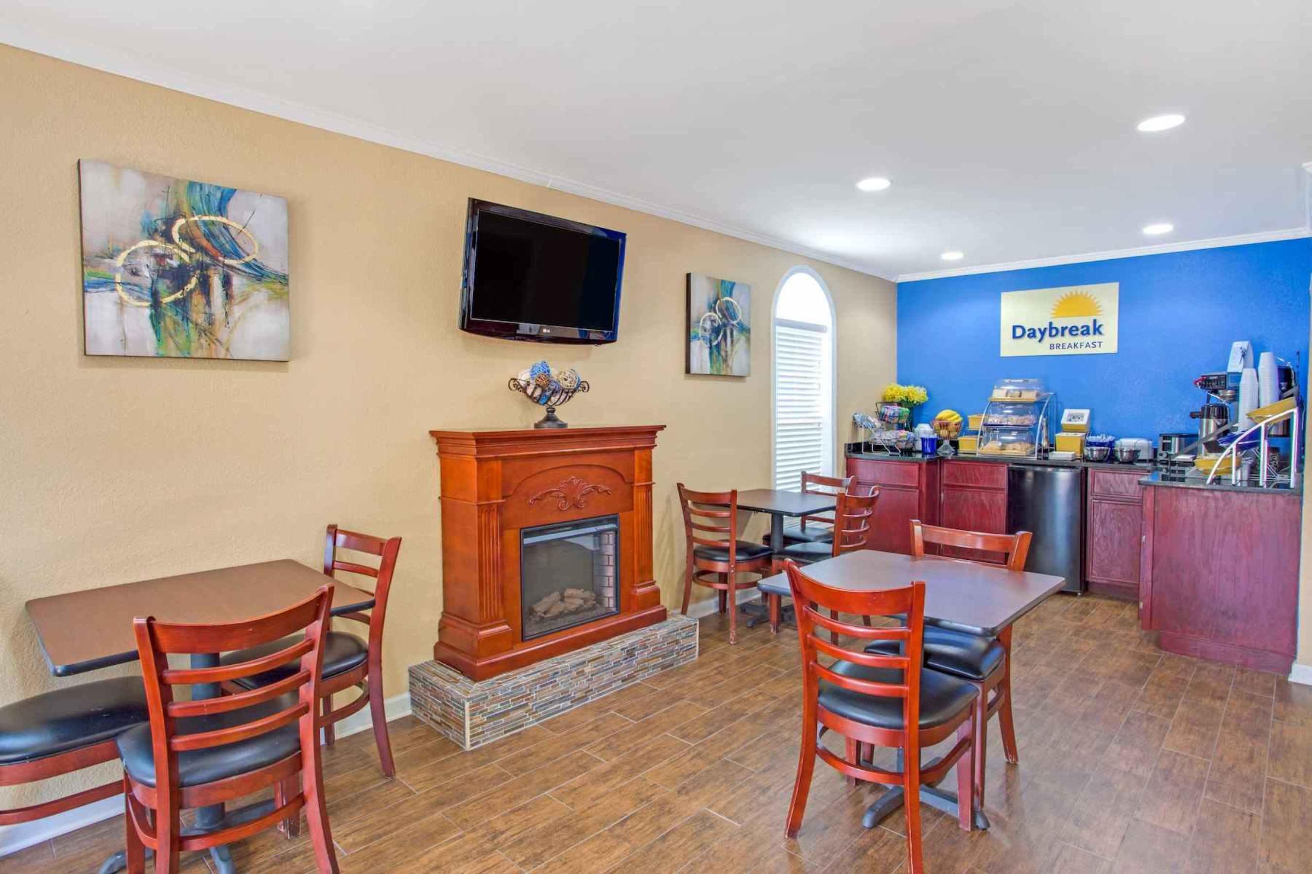 Travelodge By Wyndham Canton-Livonia Area, Mi Εξωτερικό φωτογραφία