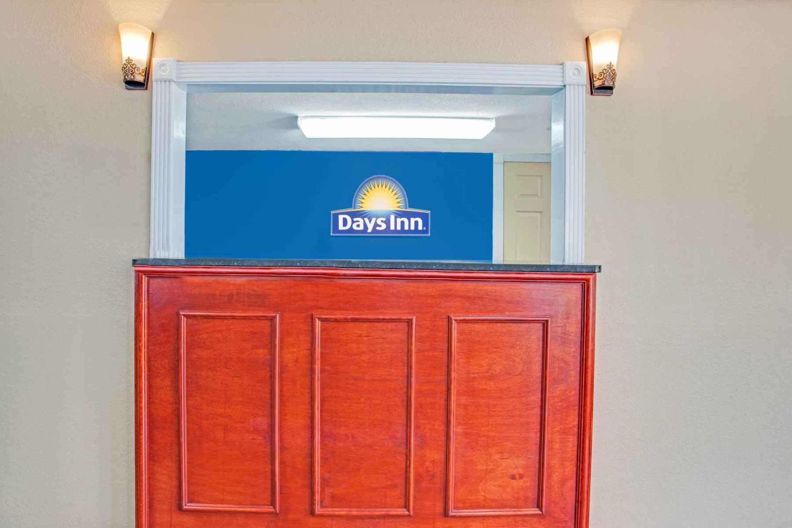Travelodge By Wyndham Canton-Livonia Area, Mi Εξωτερικό φωτογραφία
