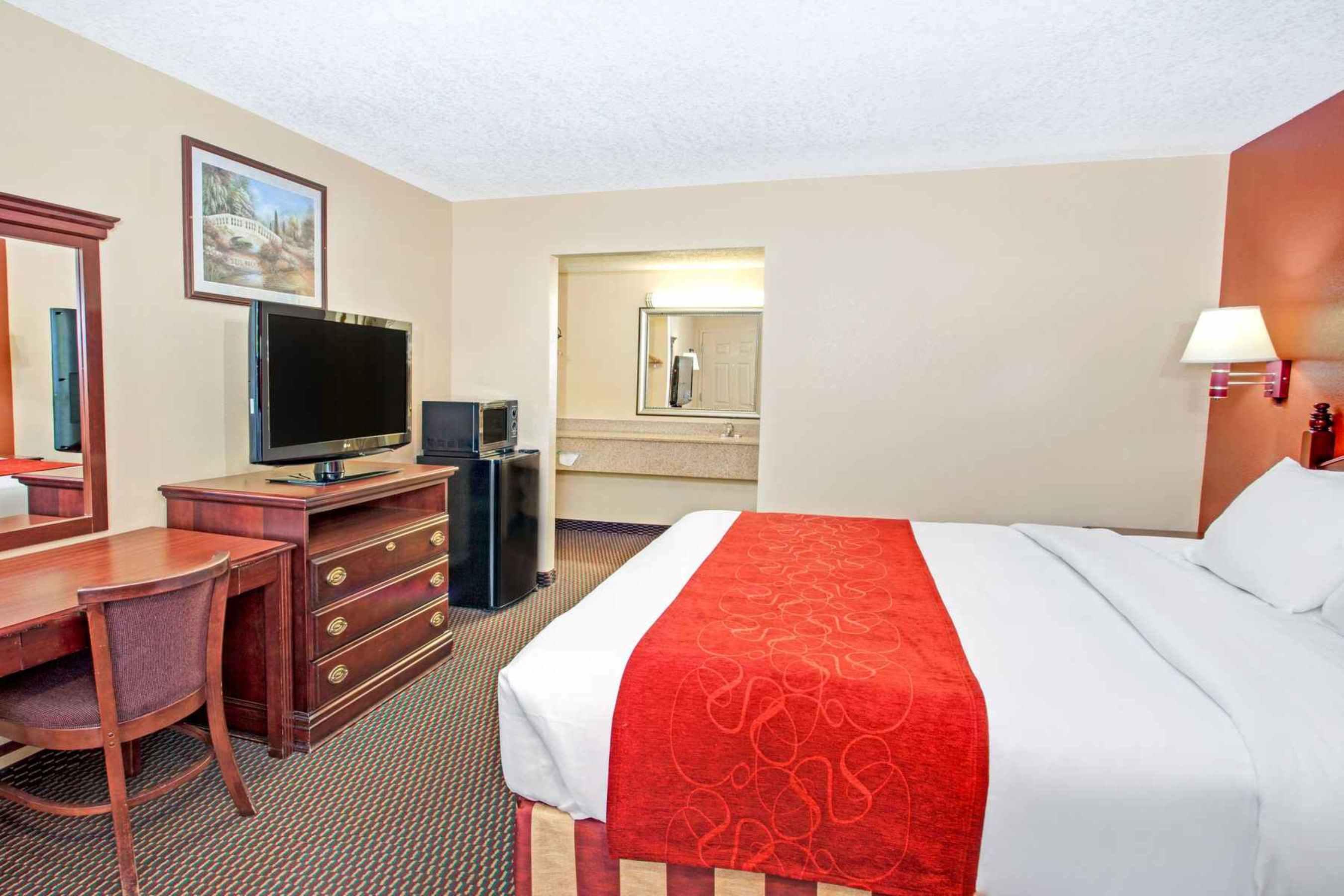 Travelodge By Wyndham Canton-Livonia Area, Mi Εξωτερικό φωτογραφία