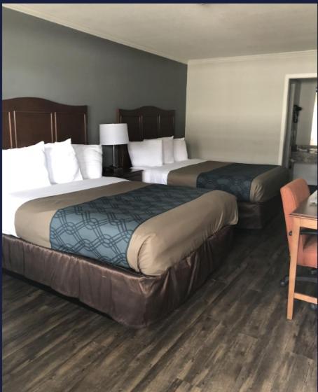 Travelodge By Wyndham Canton-Livonia Area, Mi Εξωτερικό φωτογραφία