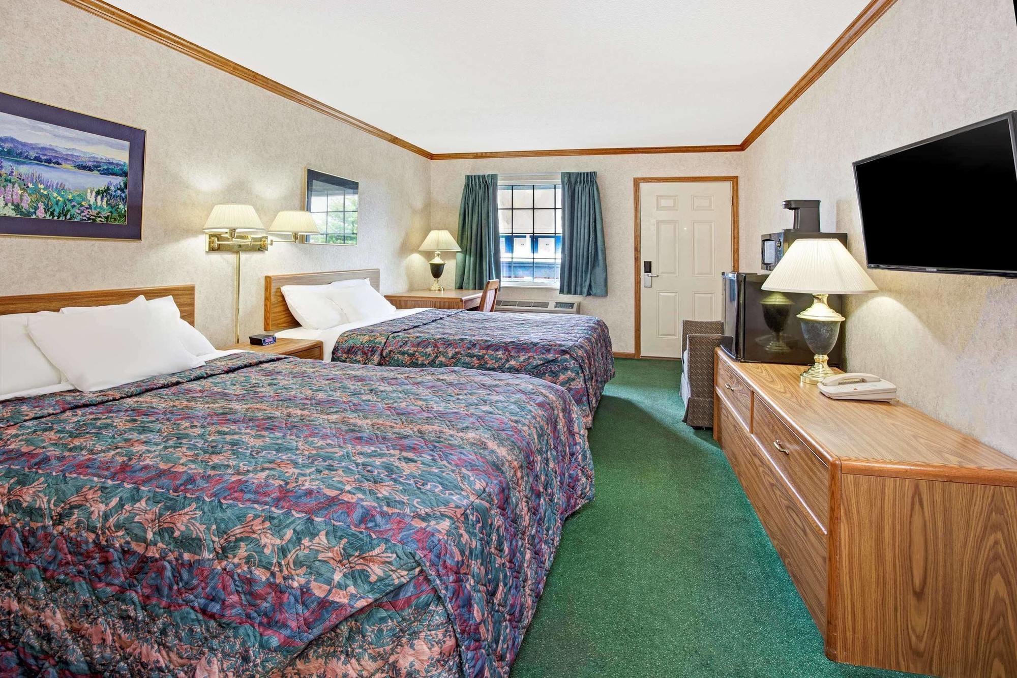 Travelodge By Wyndham Canton-Livonia Area, Mi Εξωτερικό φωτογραφία